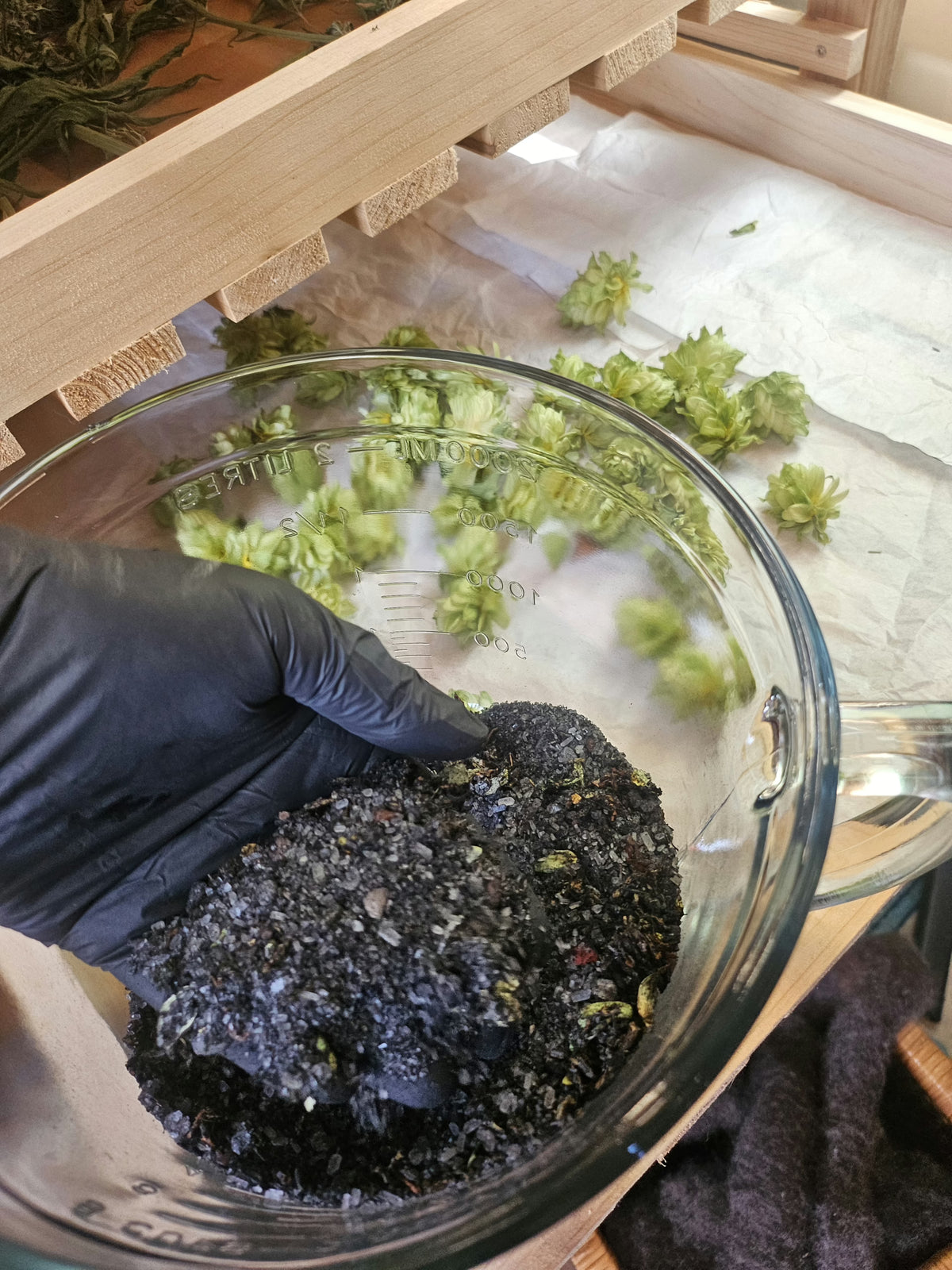 Midnight Dream: Black Herbal Bath Salt image 3